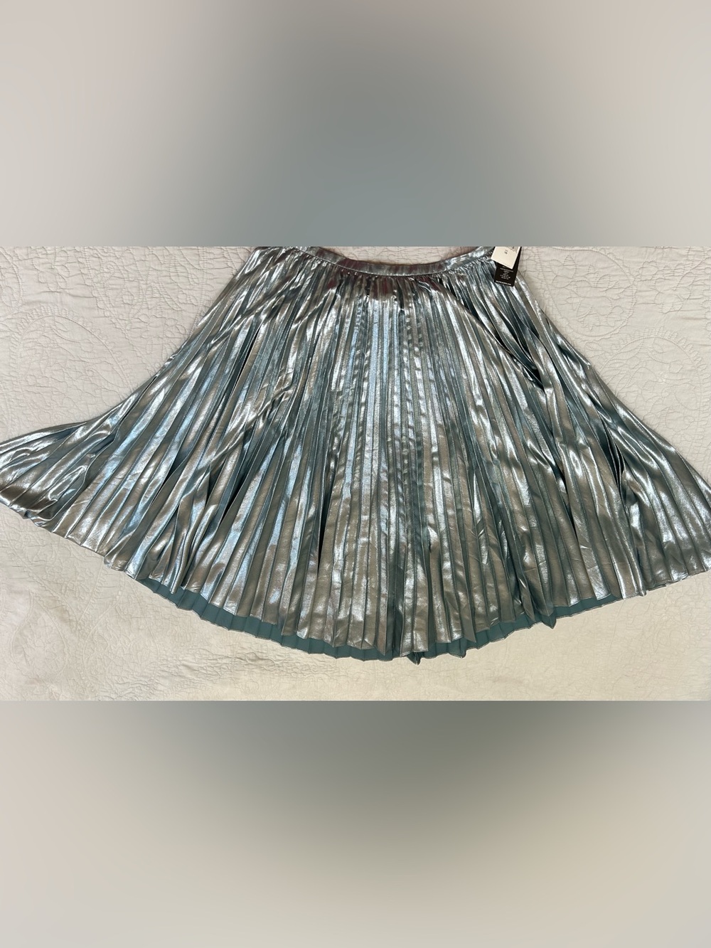 NWT Lauren by Ralph Lauren Metallic Pleated Midi Skirt Silver Blue Size 10 - Picture 2 of 9